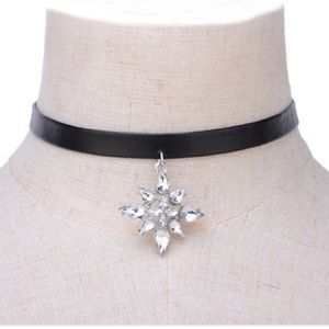 Leather collar choker with charm